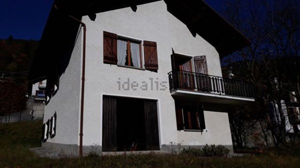 casa indipendente in vendita a Craveggia