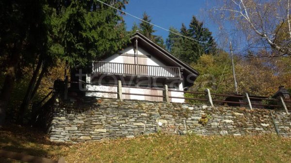 casa indipendente in vendita a Craveggia
