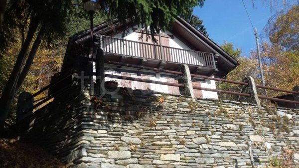 casa indipendente in vendita a Craveggia