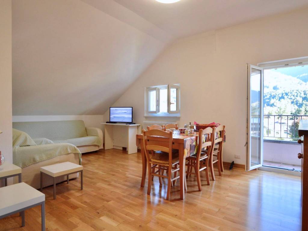 appartamento in vendita a Craveggia