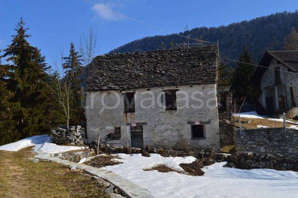 appartamento in vendita a Craveggia