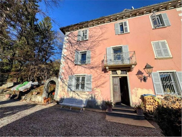 casa indipendente in vendita a Craveggia in zona Prestinone