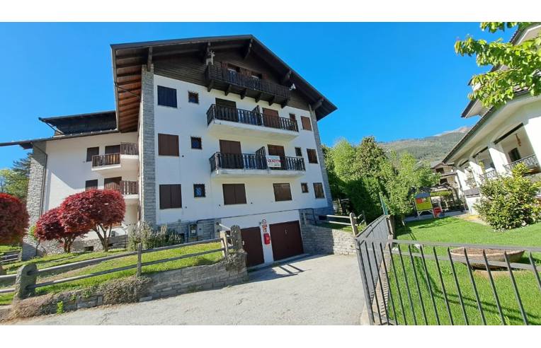 appartamento in vendita a Craveggia in zona Prestinone