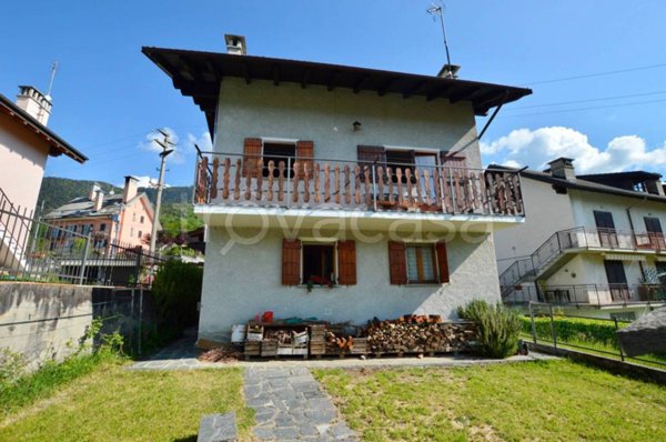 casa indipendente in vendita a Craveggia in zona Vocogno