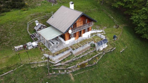 casa indipendente in vendita a Craveggia in zona Siberia