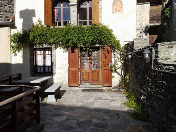 casa indipendente in vendita a Craveggia in zona Vocogno