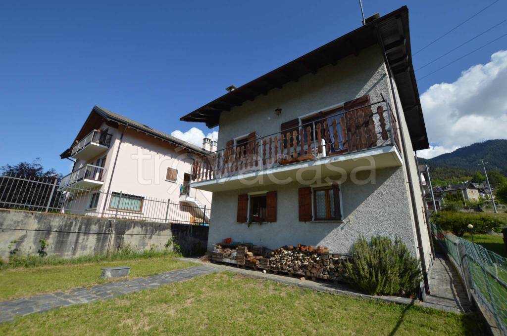 casa indipendente in vendita a Craveggia in zona Vocogno