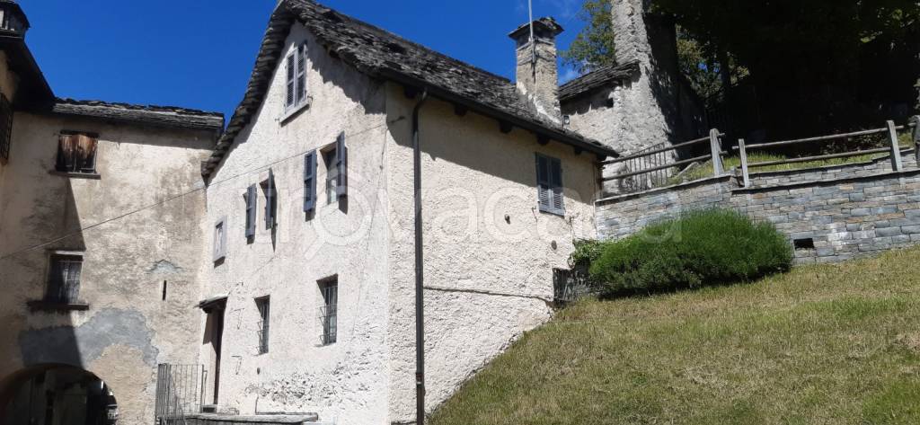 casa indipendente in vendita a Craveggia in zona Vocogno