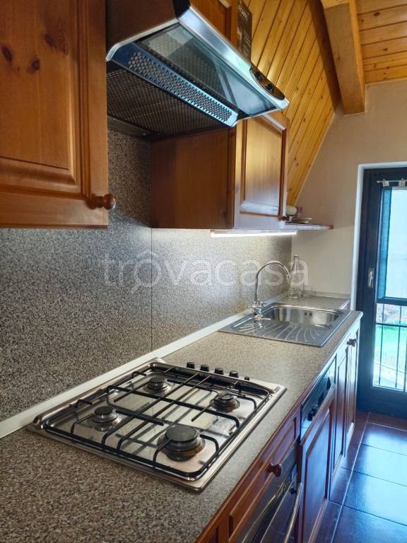 appartamento in vendita a Craveggia in zona Prestinone