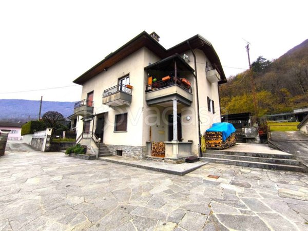 casa indipendente in vendita a Crevoladossola