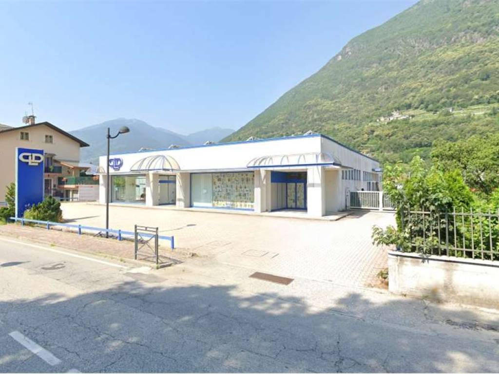 locale commerciale in vendita a Crevoladossola