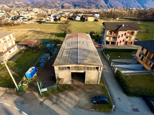 locale commerciale in vendita a Crevoladossola in zona Preglia