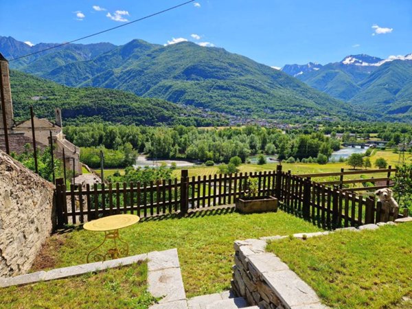 casa indipendente in vendita a Crevoladossola