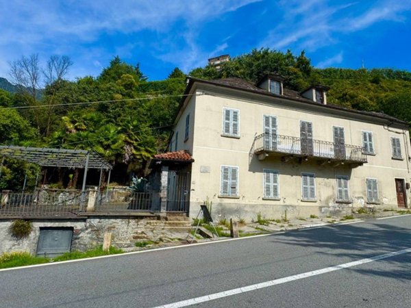 casa indipendente in vendita a Crevoladossola