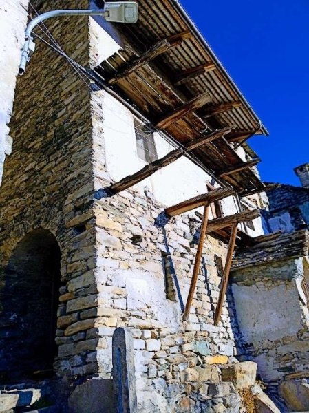 pentavano in vendita a Crevoladossola