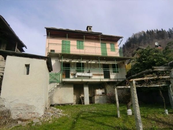 appartamento in vendita a Crevoladossola in zona Preglia