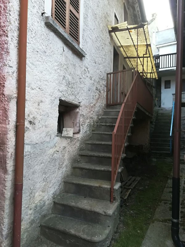 esavano in vendita a Crodo in zona Cravegna
