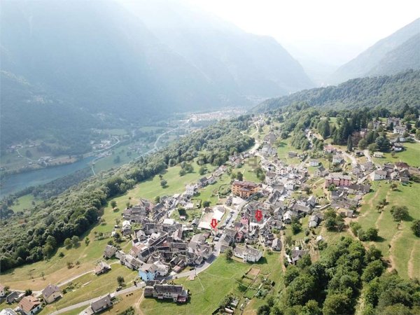 casa indipendente in vendita a Crodo in zona Cravegna