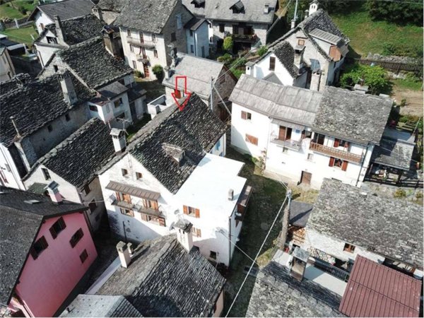casa indipendente in vendita a Crodo in zona Cravegna
