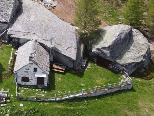 casa indipendente in vendita a Crodo