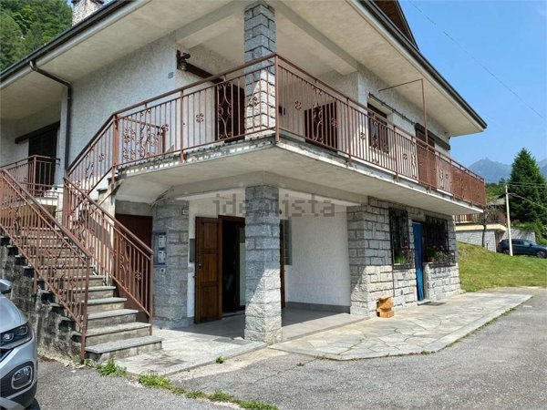 appartamento in vendita a Crodo in zona Cravegna