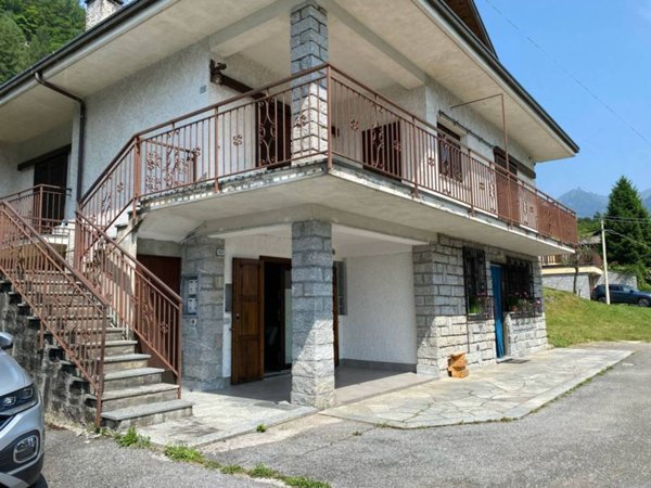 appartamento in vendita a Crodo in zona Cravegna