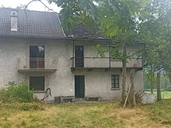 casa indipendente in vendita a Crodo