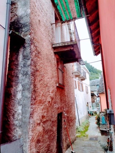 casa indipendente in vendita a Crodo in zona Cravegna