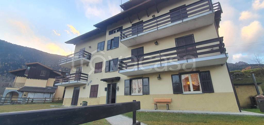 appartamento in vendita a Crodo in zona Molinetto