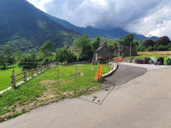 casa indipendente in vendita a Crodo in zona Alpiano