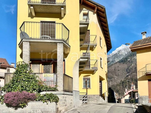appartamento in vendita a Crodo in zona Maglioggio