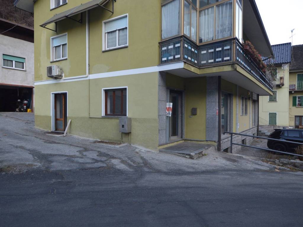 negozio in vendita a Crodo