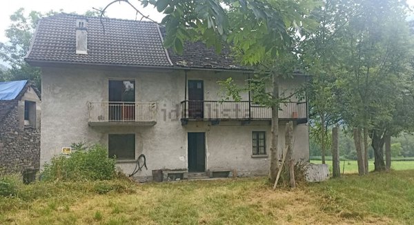 casa indipendente in vendita a Crodo