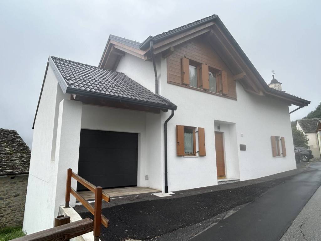 casa indipendente in vendita a Crodo in zona Cravegna