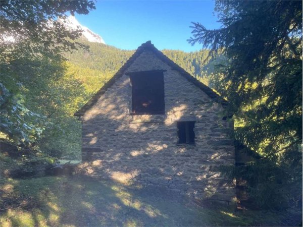 casa indipendente in vendita a Crodo