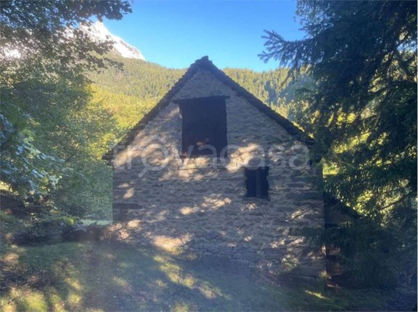 appartamento in vendita a Crodo in zona Cravegna