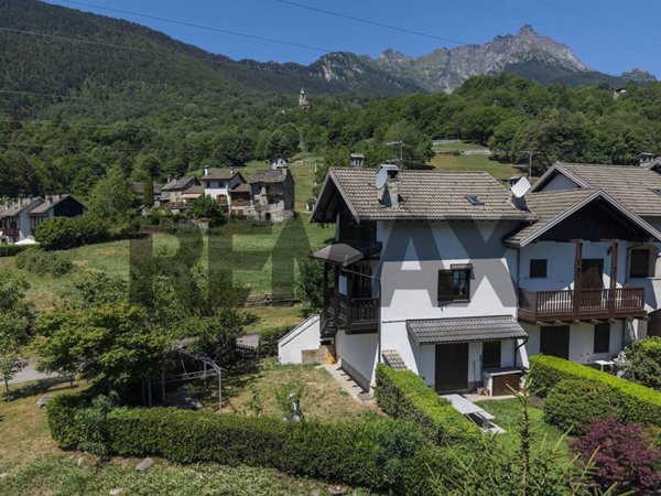 appartamento in vendita a Crodo in zona Mozzio
