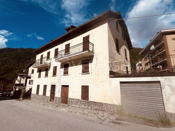 casa indipendente in vendita a Crodo in zona Vegno