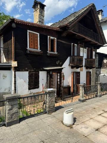 casa indipendente in vendita a Crodo in zona Mozzio