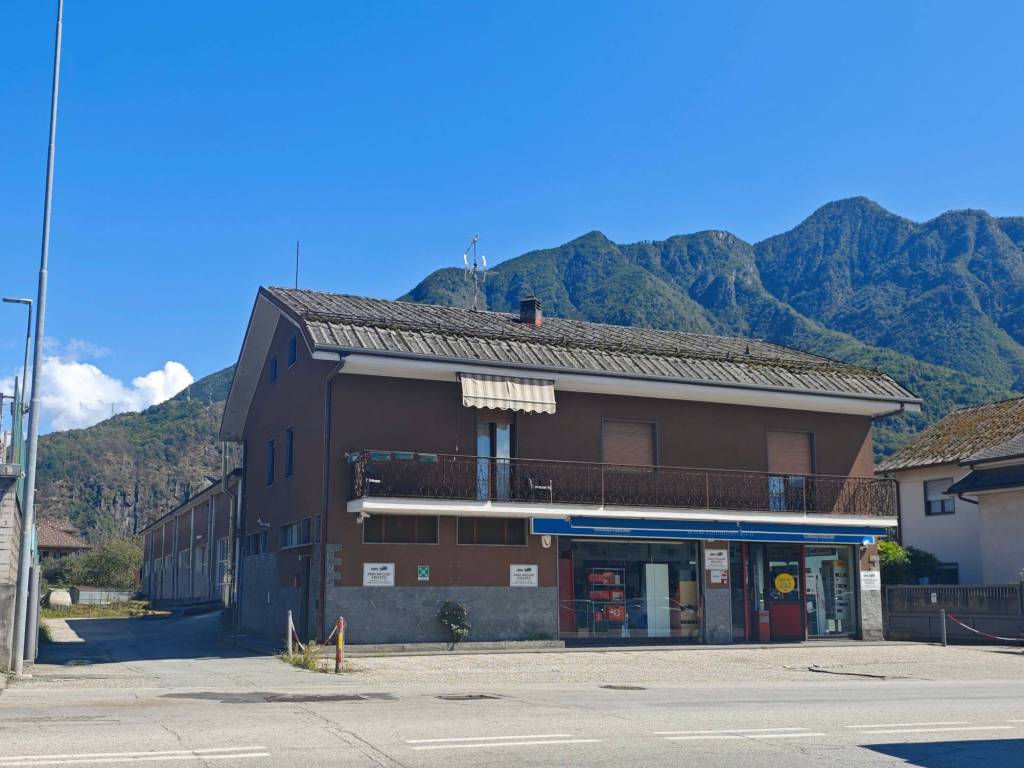 negozio in vendita a Domodossola