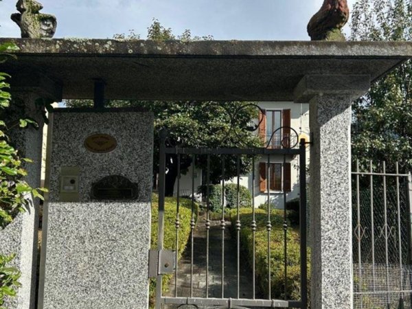 casa indipendente in vendita a Domodossola