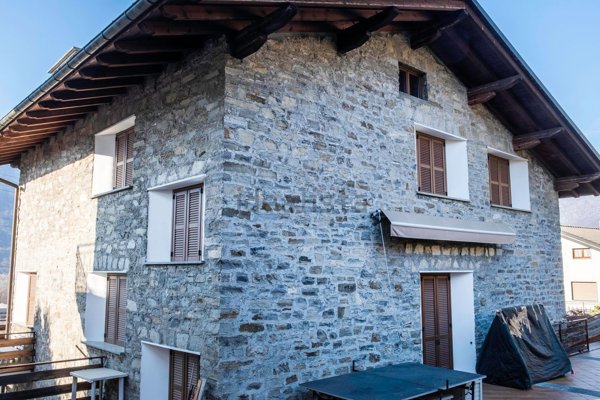 casa indipendente in vendita a Domodossola
