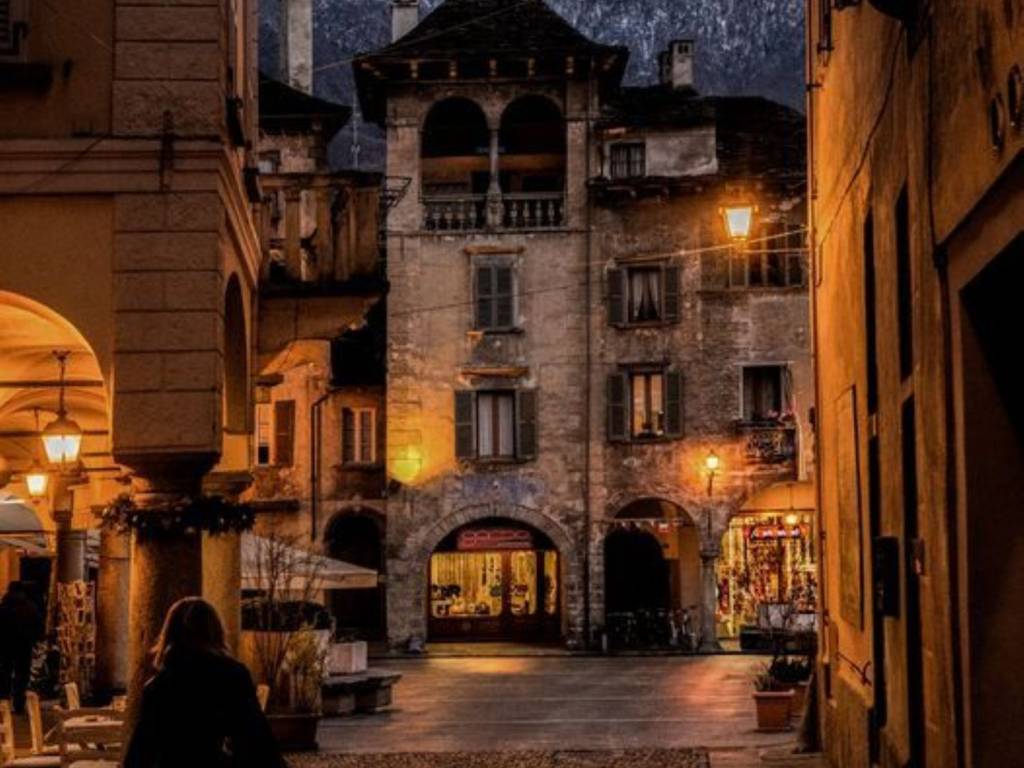 negozio in vendita a Domodossola in zona Corte