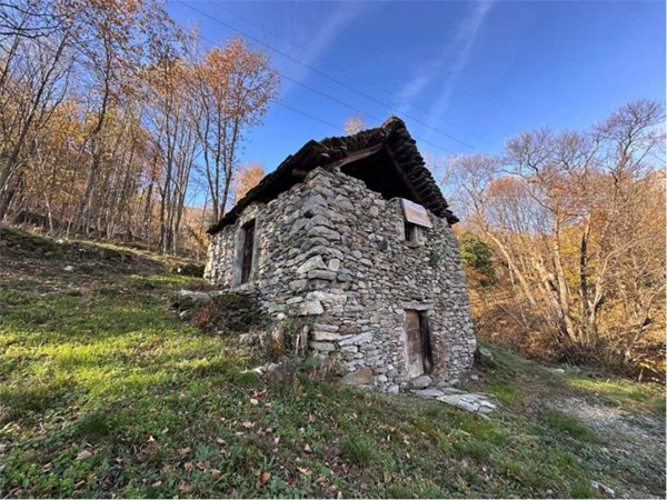 casa indipendente in vendita a Domodossola