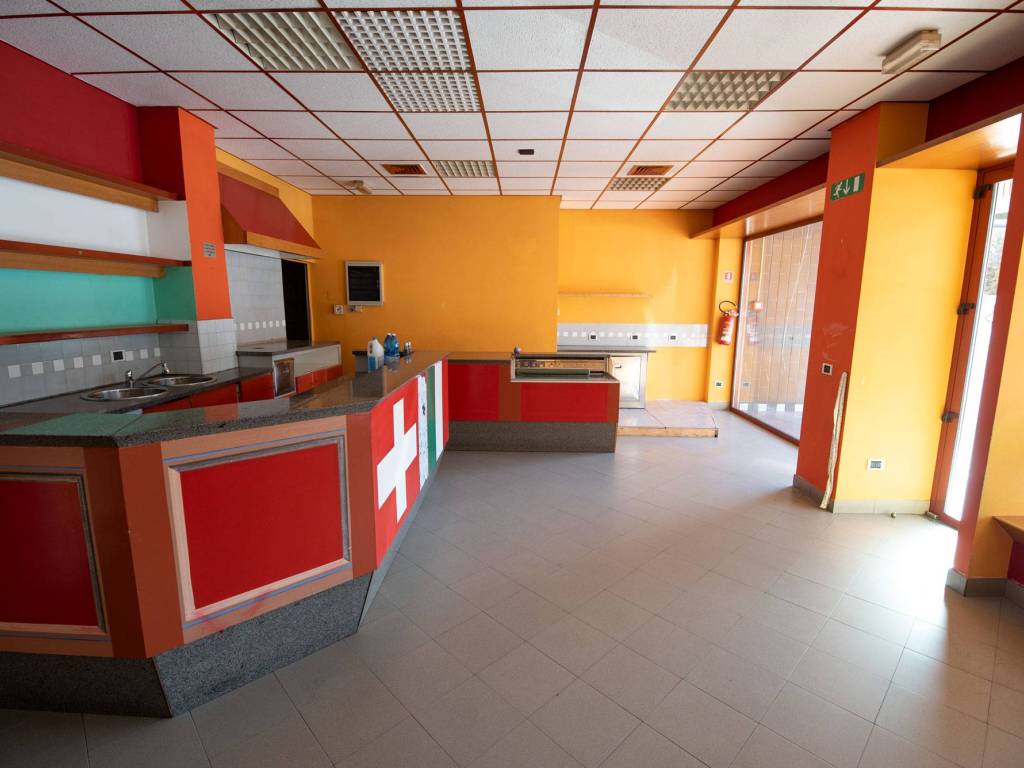 negozio in vendita a Domodossola