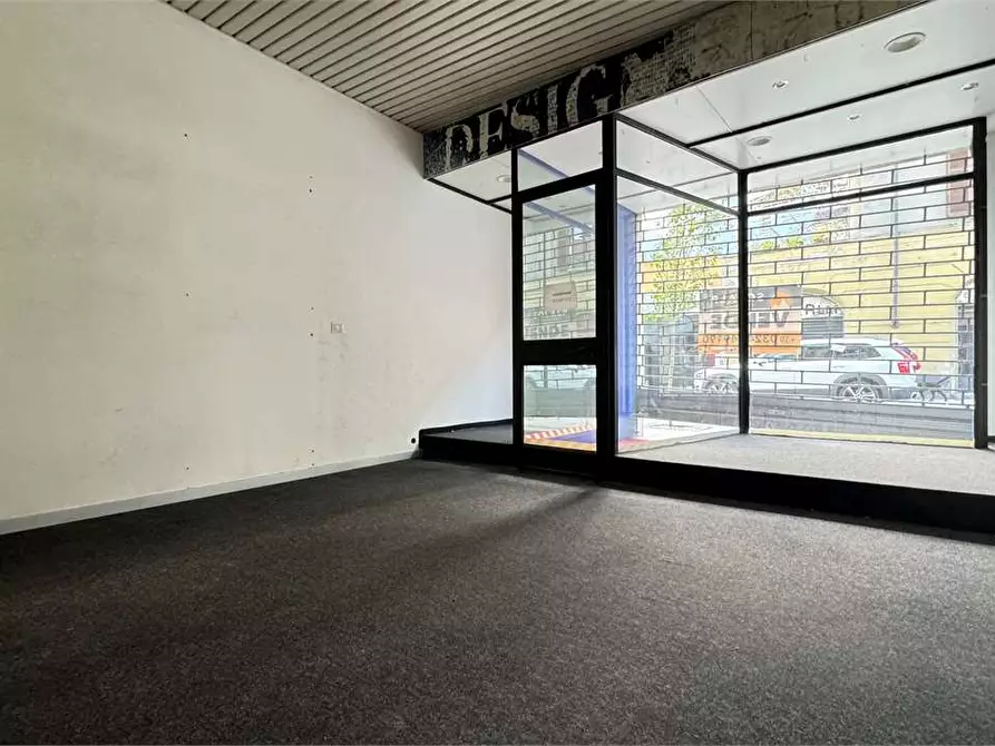 negozio in vendita a Domodossola