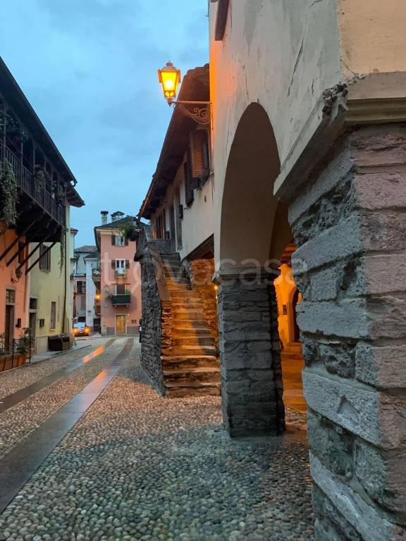 appartamento in vendita a Domodossola in zona Corte