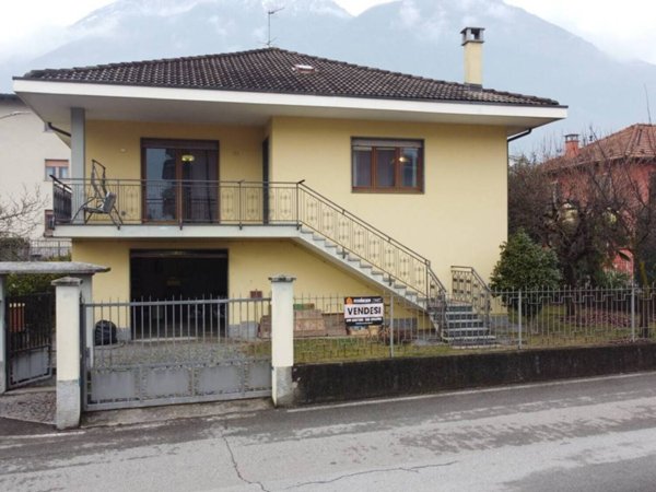 casa indipendente in vendita a Domodossola in zona Vagna