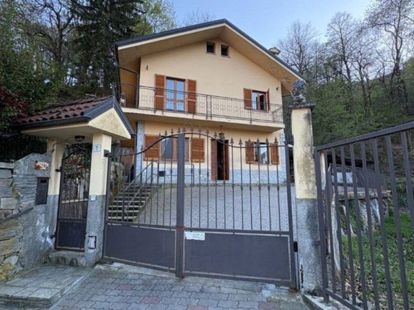 casa indipendente in vendita a Domodossola