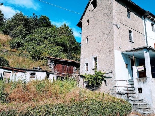 casa indipendente in vendita a Domodossola